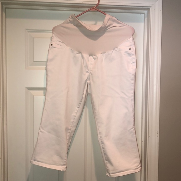 🤰Maternity White Crop Pants🤰 - Picture 2 of 14